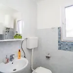 Luka - Two Bedroom Lägenhet *